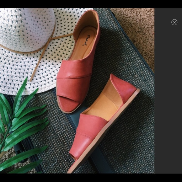 QUPID RED SANDLES - Picture 4 of 7